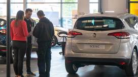 Vendeur(se) véhicules neufs : Quel est son métier ? - Actu auto du 27 mars